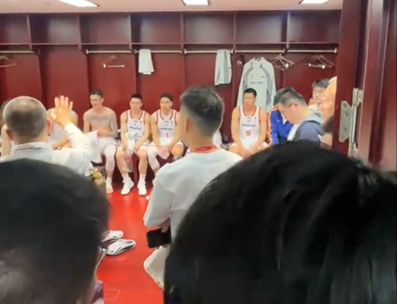 上海太豪了！晋级四强后，俱乐部更衣室承诺：夺冠奖金一分不少！